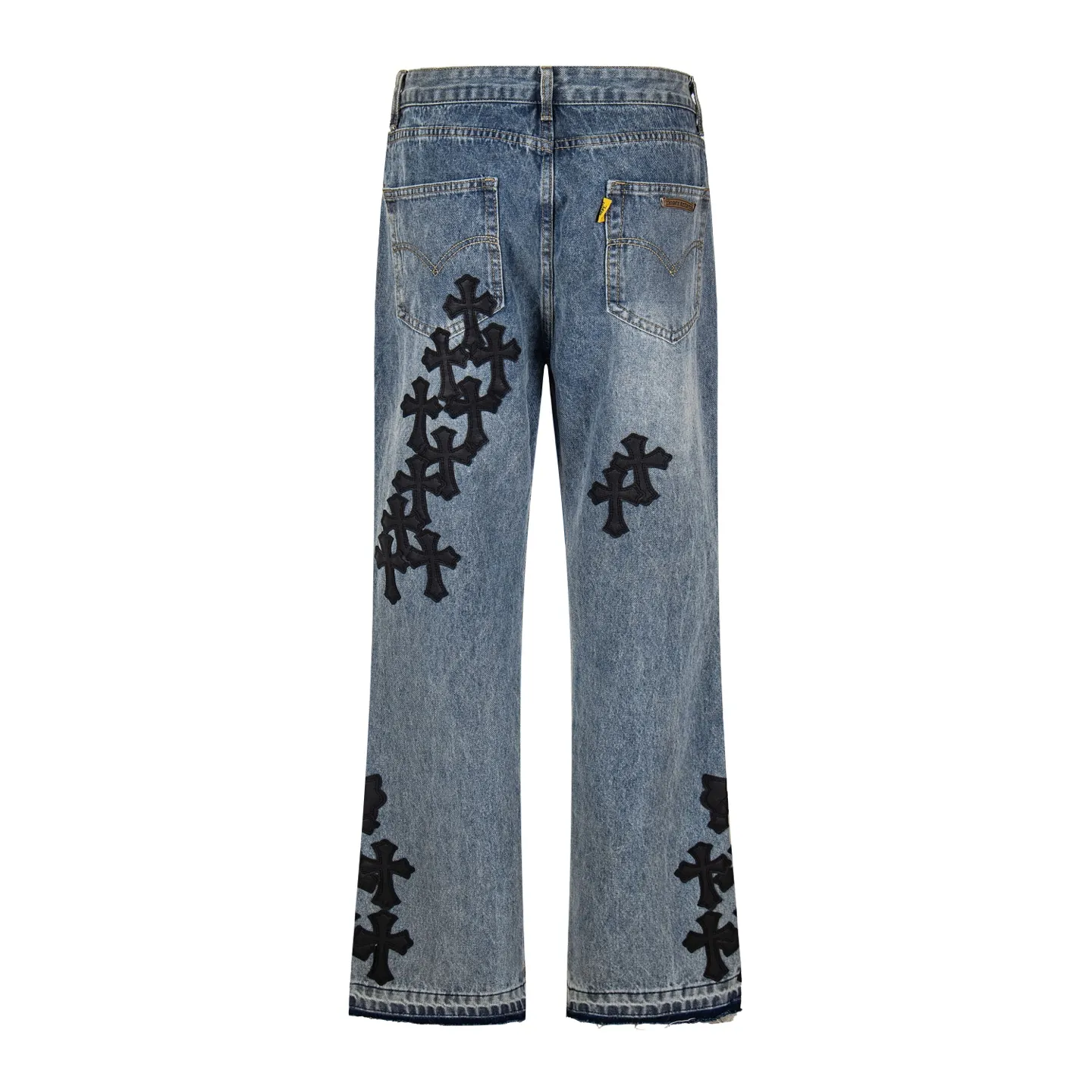 P270 Chrome Hearts Gallery 2025 new limited edition black large cross flared jeans are a hot item this season and are sought after by countless celebrities and fashionistas. The neat details of the cutting process add color to the playful fashion! The neat and meticulous design, and the well-fitting structure is unique. The upper body not only has outstanding recognition, but also looks younger and younger. A style with the ultimate wearing meaning and performance, gorgeous color matching, and the craftsmanship of this style is also extremely extraordinary. After the finished product is washed, it is disassembled and hand-made with sheepskin cross leather and then spliced ​​together to complete. The whole piece has too many craftsmanship to describe. It is decorated with patchwork cross flowers and high-waisted washed jeans! ! Absolutely high-end luxury product, a god-level single product, a super popular product, made by top heavy industry, a magic weapon that cannot be missed to hit the streets. Style number: 1845 Size: 28 30 32 34 36 Color: blue